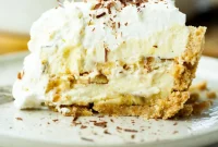Nilla Wafer Banana Pudding Pie Recipe with Creamy Filling