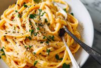 Creamy Pumpkin Alfredo Pasta Recipe for Fall Comfort
