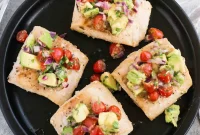 Pan-Seared Mahi Mahi with Lemon Garlic Butter Sauce