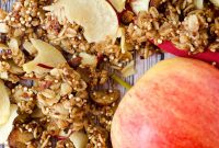 Apple Quinoa Granola Recipe: Crunchy Baked Apple Quinoa Clusters