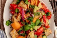 Tuscan Panzanella Salad: Classic Bread & Tomato Recipe