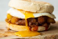 Crispy Breakfast Potato Sandwich Recipe for Morning Meals