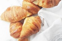 Inside a Perfect Croissant: Layers, Technique, and Baking Tips