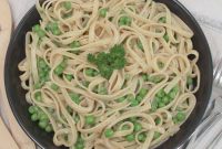Creamy Parmesan Pasta with Peas: Quick Weeknight Recipe