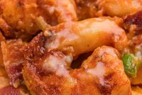 Creamy Shrimp and Grits with Cheddar and Garlic