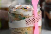 Mason Jar Cake Recipe: Layered Dessert in a Jar