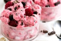 Raspberry Oreo Fluff Dessert Recipe: Creamy No-Bake Treat