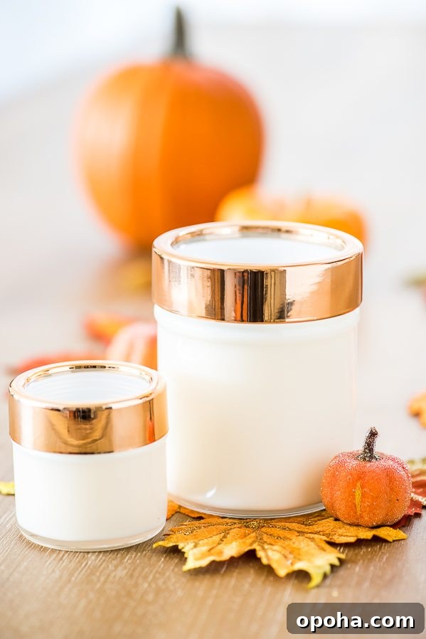 DIY Pumpkin Spice Candle – how to make pumpkin spice candles for fall. This candle makes a great handmade gift idea!