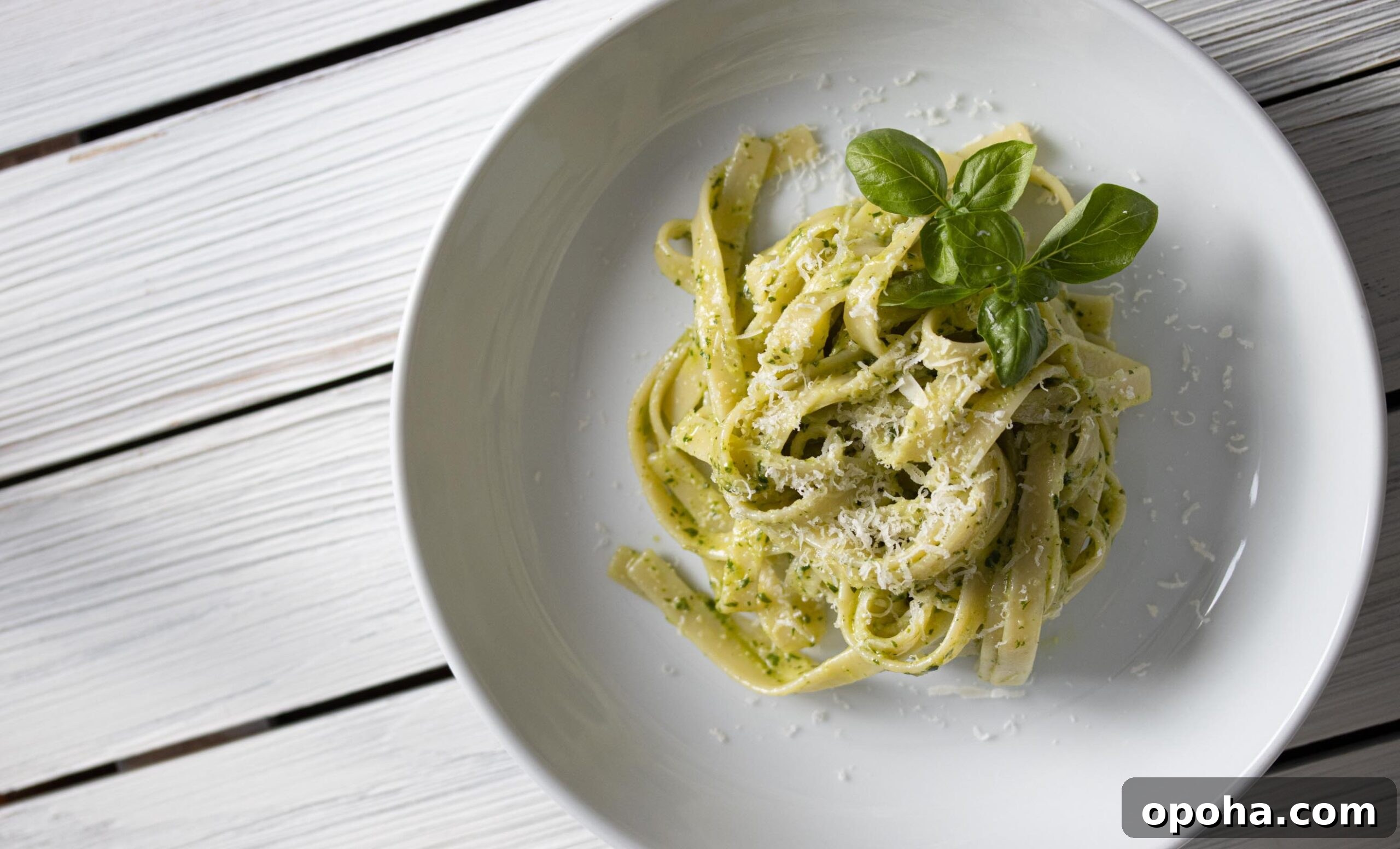 fettuccine al pesto genovese