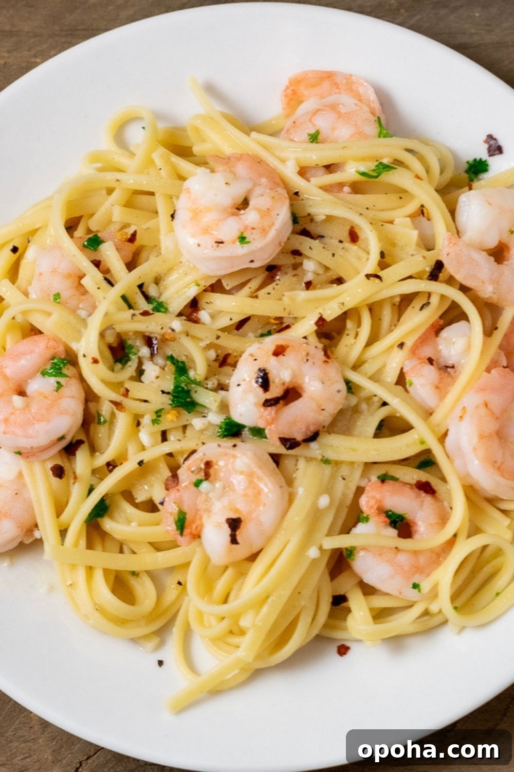 shrimp scampi without wine on a plate..