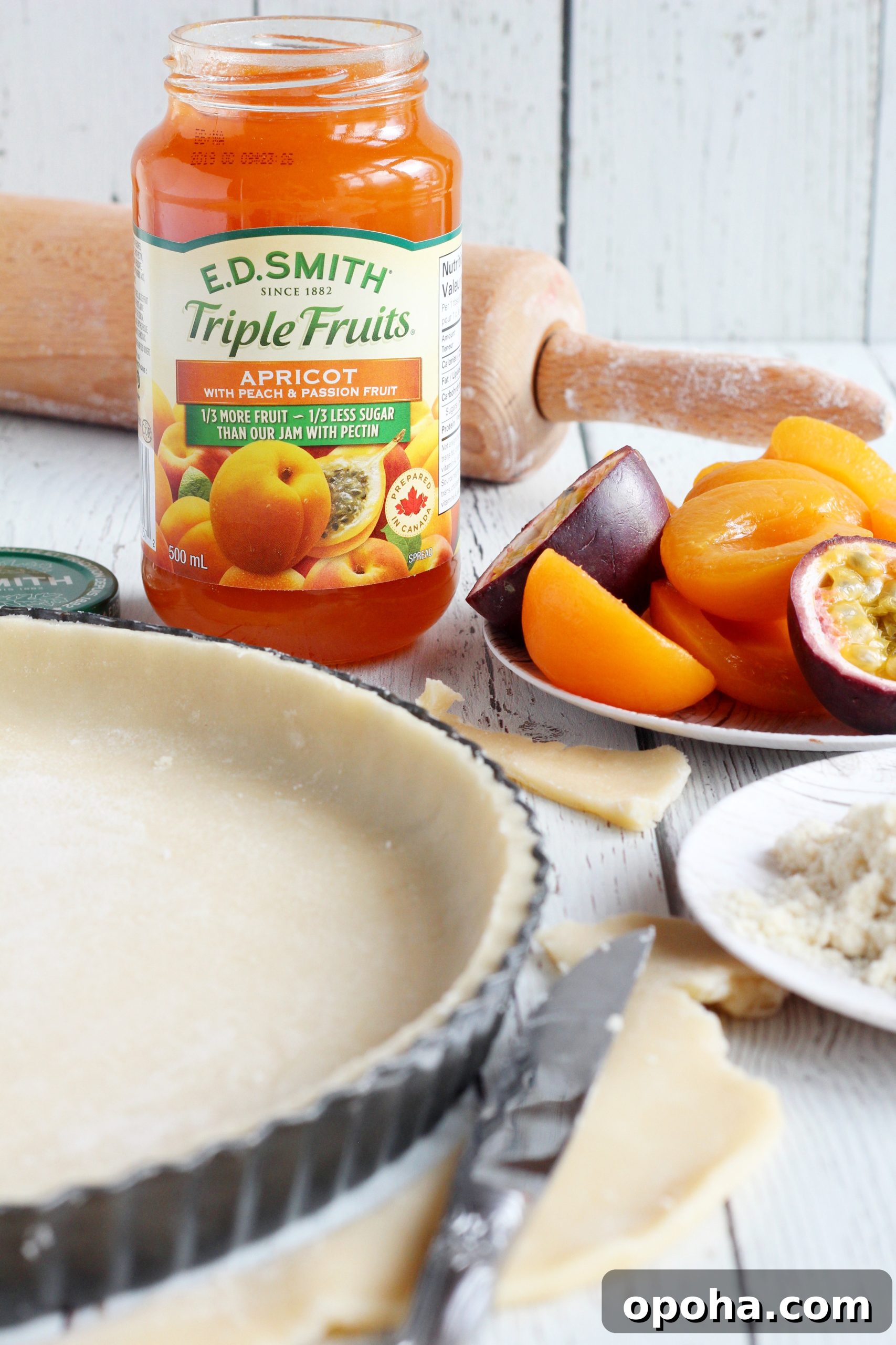 Apricot Almond Tart with Frangipane Filling 5 shortcrust pastry with apricots