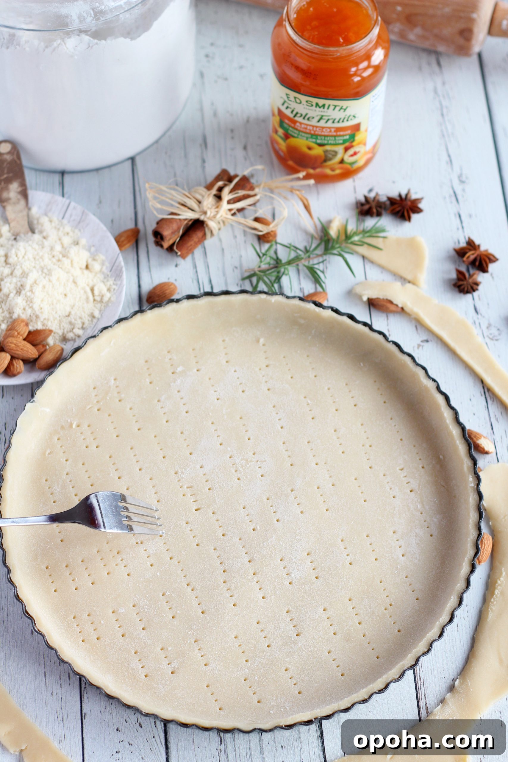 Apricot Almond Tart with Frangipane Filling 8 shortcrust pastry forked
