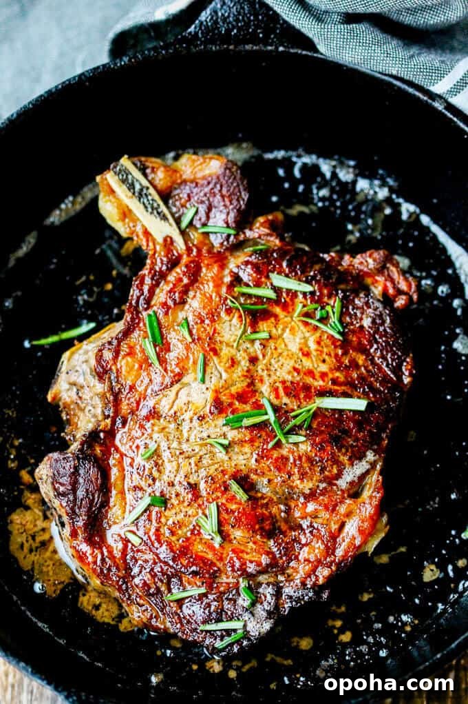 Pan-Seared Ribeye with Cracked Pepper & Mahon Menorca Cheese Sauce