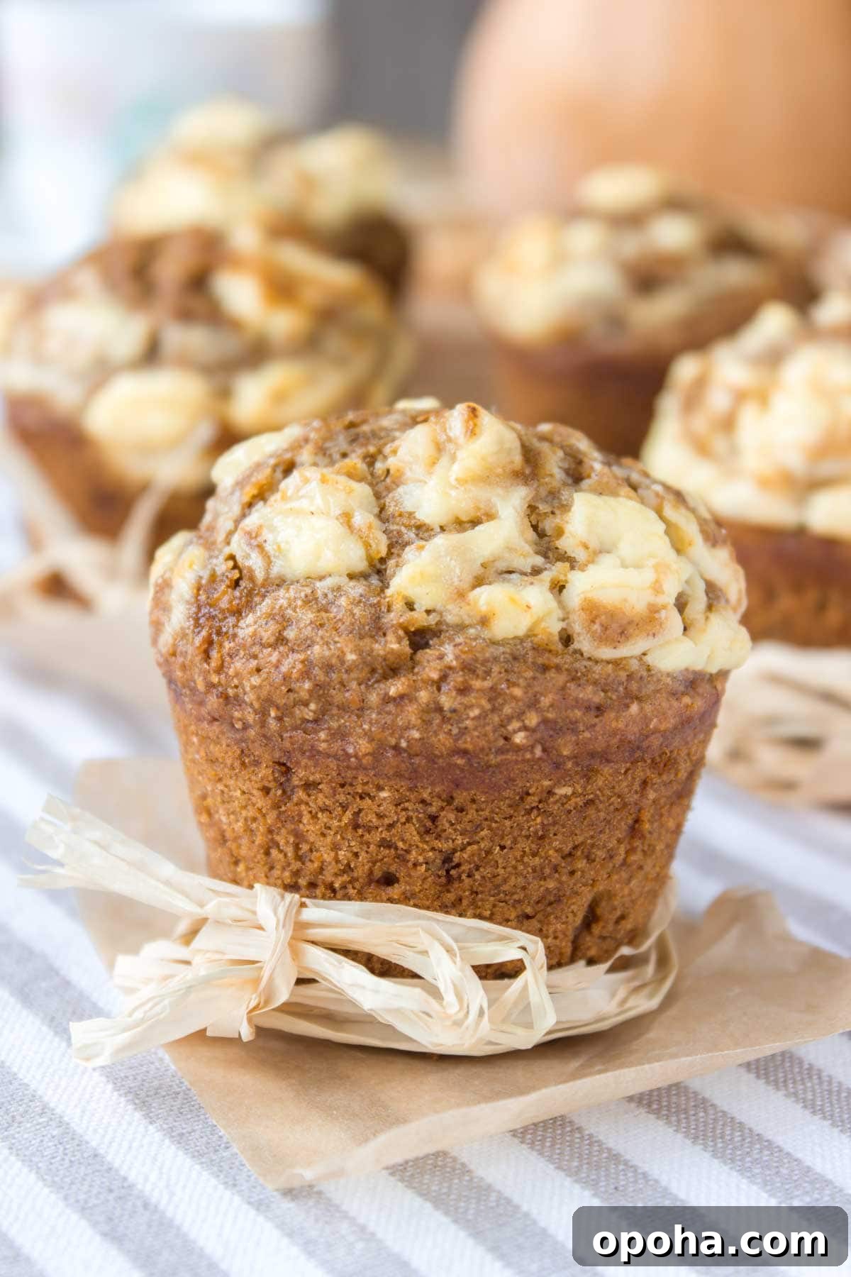 Healthy Pumpkin Cheesecake Muffins