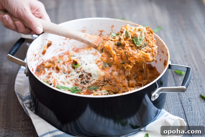 Healthy Hamburger Helper Lasagna Skillet, OMG! This dinner is genius: one pot on the stove top with minimal effort for the tastiest homemade lasagna with lots of hidden veggies.