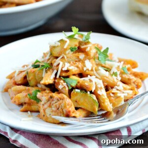 one-pot-creamy-garlic-chicken-pasta-plate