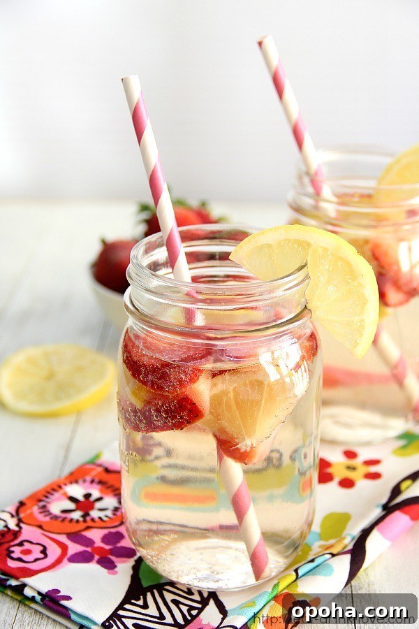 Strawberry Lemonade Sangria Recipe for Summer Parties 3 Strawberry Lemonade Sangria