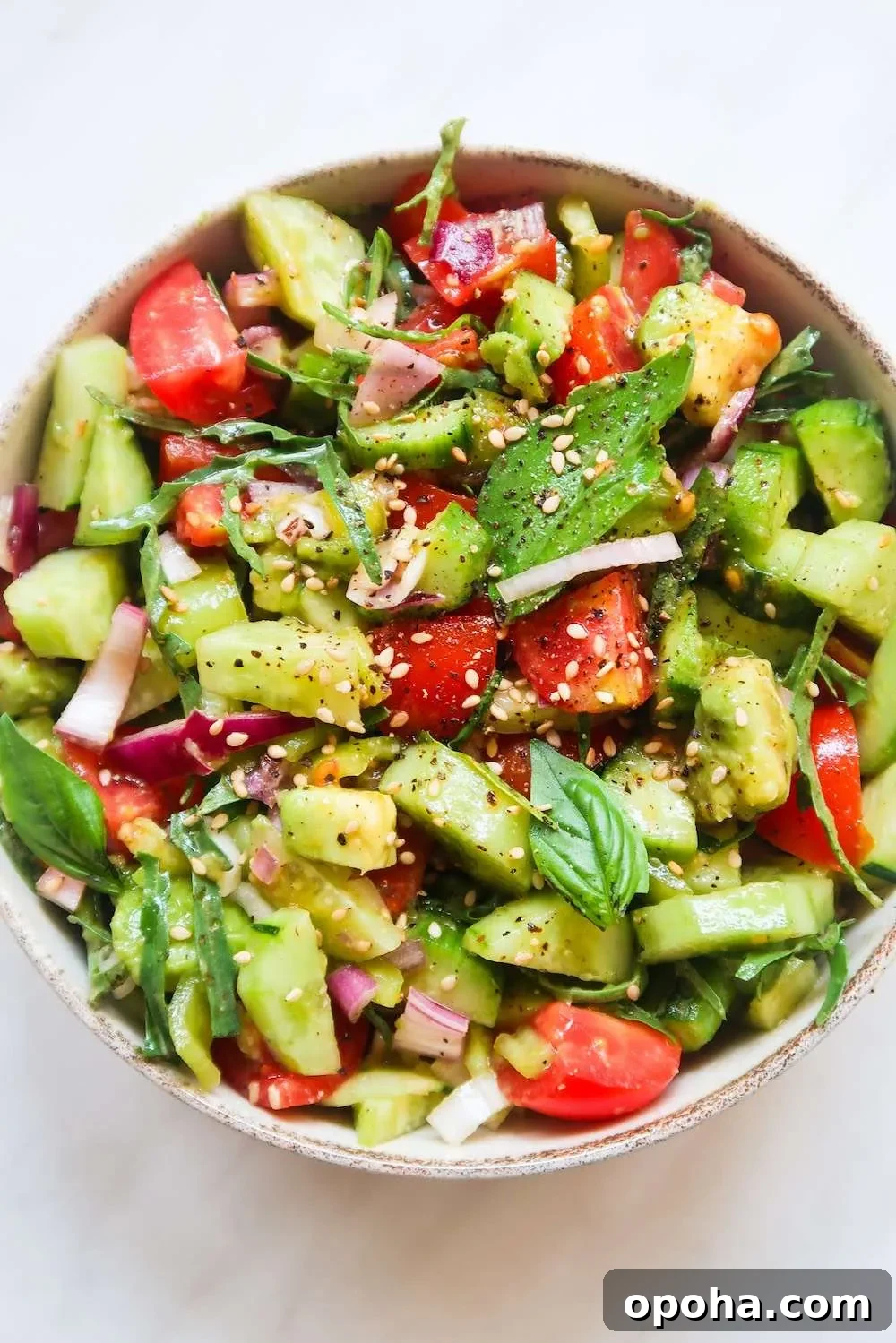 avocado arugula tomato salad