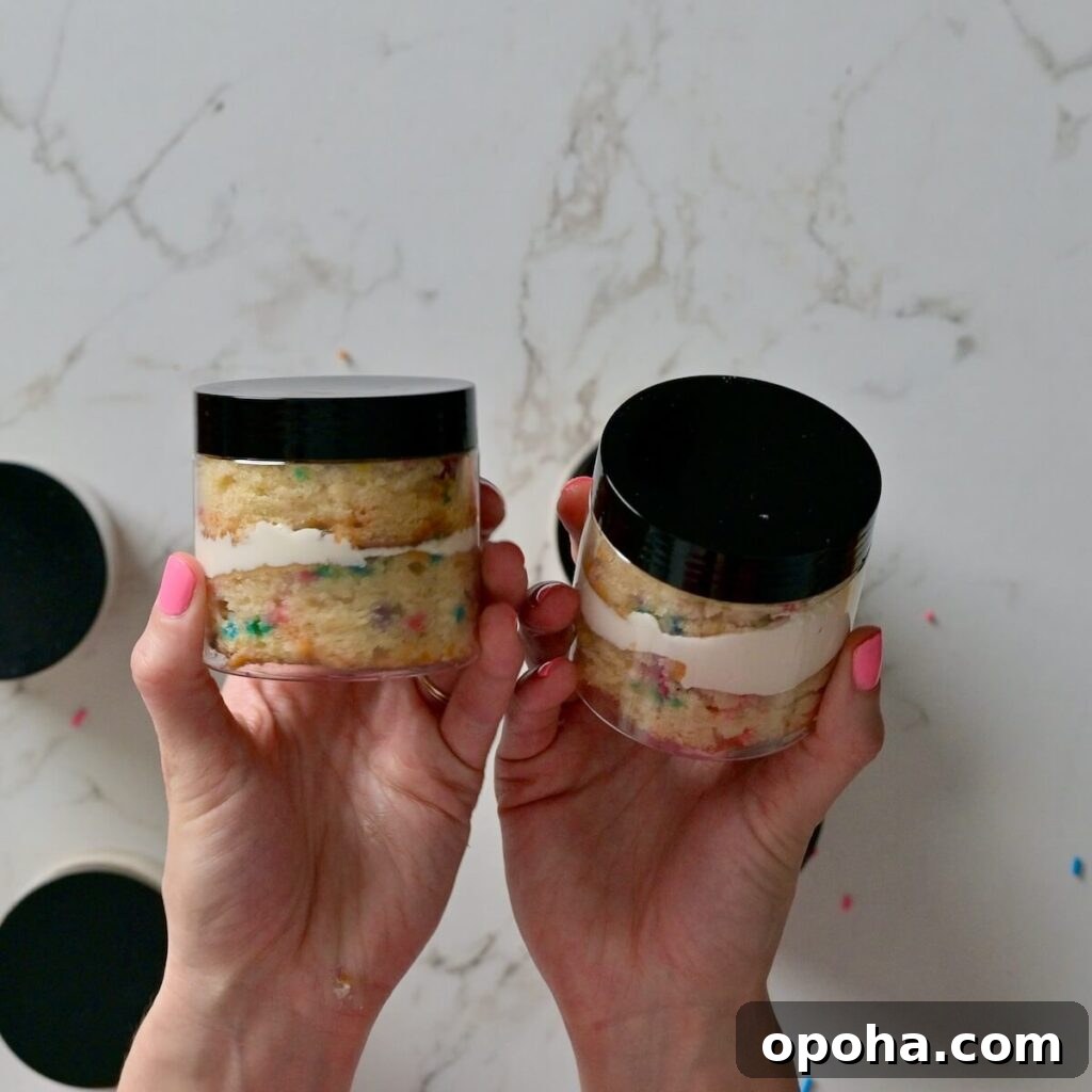 Mason Jar Cake Recipe: Layered Dessert in a Jar 14 img 99180 22