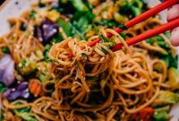 Garlic Stir-Fried Shirataki Noodles with Vegetables